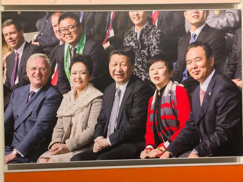 知事の親書を託されるの写真 4
