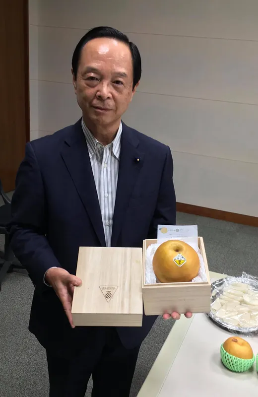 茨城県が農林水産物のトップブランド化に向けて取り組んでいる、梨の「恵水」が旬を迎えている。の写真 3