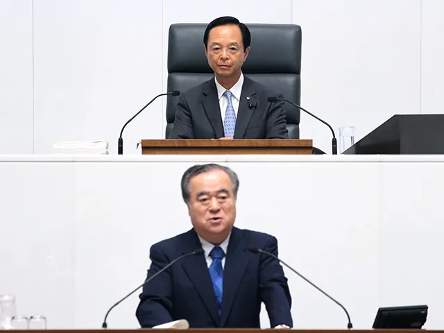 平成２８年第３回定例会　閉会の写真 2