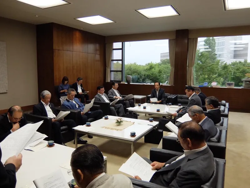 畜産関係団体の皆さんから要請を受けるの写真 3