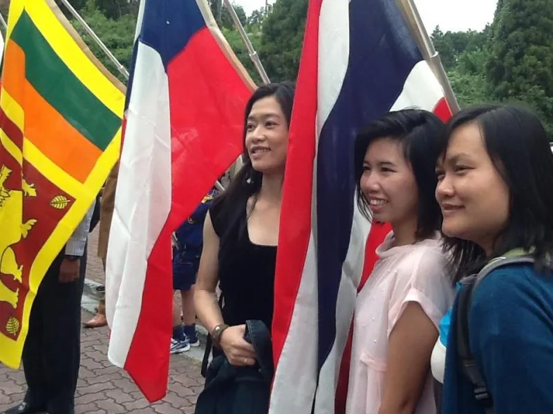 国旗で迎えるWelcomの写真 2