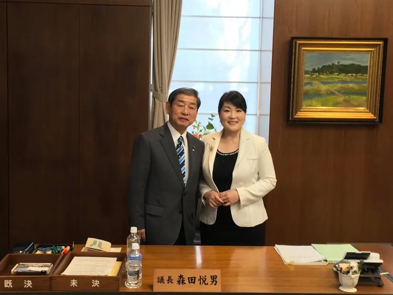 孔佩群（コウ　ハイグン）さん議長訪問の写真 2