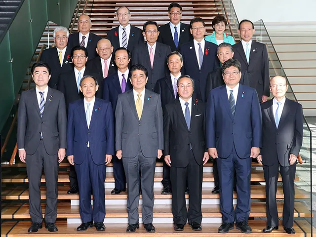 安倍内閣総理大臣と都道府県議会議長との懇談会の写真 2
