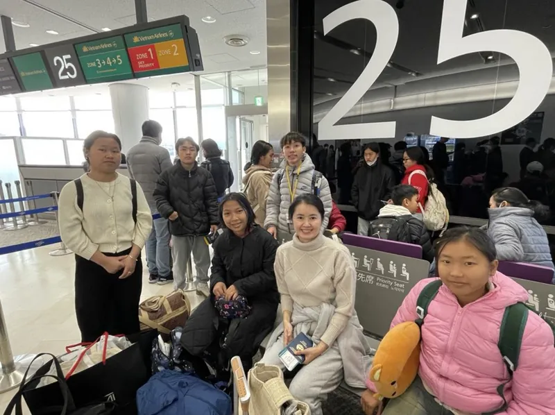 帰国の途にの写真 2