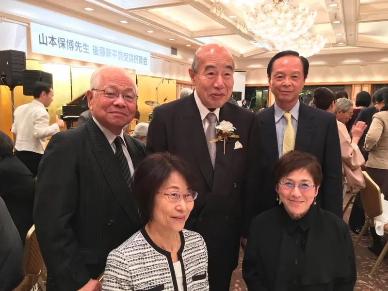 山本先生おめでとうございますの写真 1