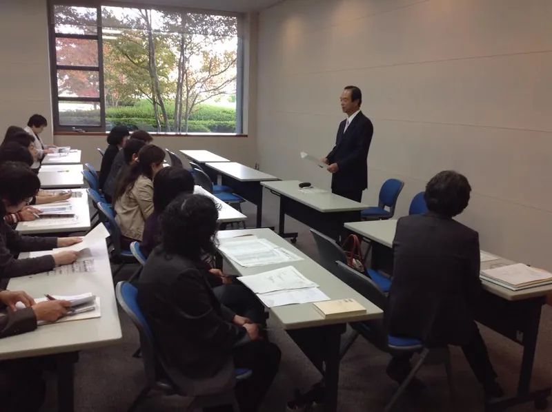 茨城県栄養士会の県議会視察の写真 2