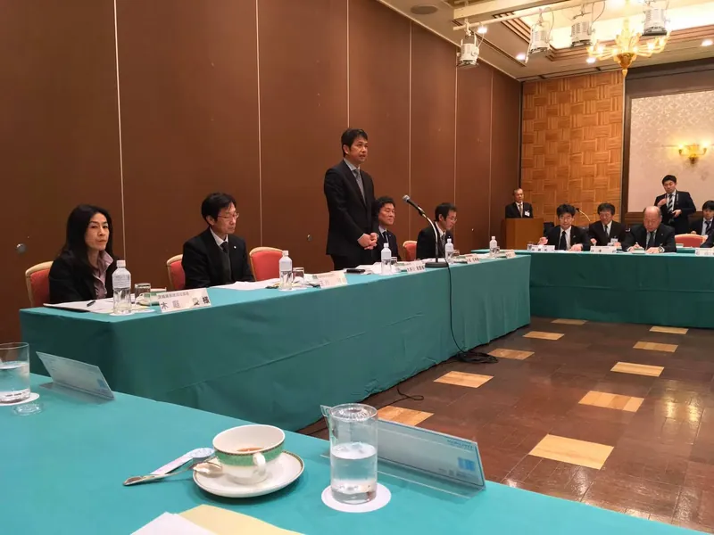 知事と意見交換の写真 1