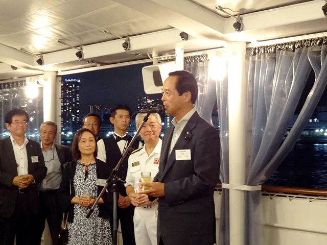 海上自衛隊横須賀地方総監部洋上懇談会の写真 2