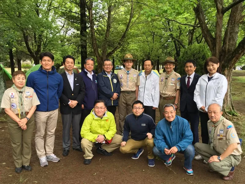 ボーイスカウト訓練生と意見交換の写真 1