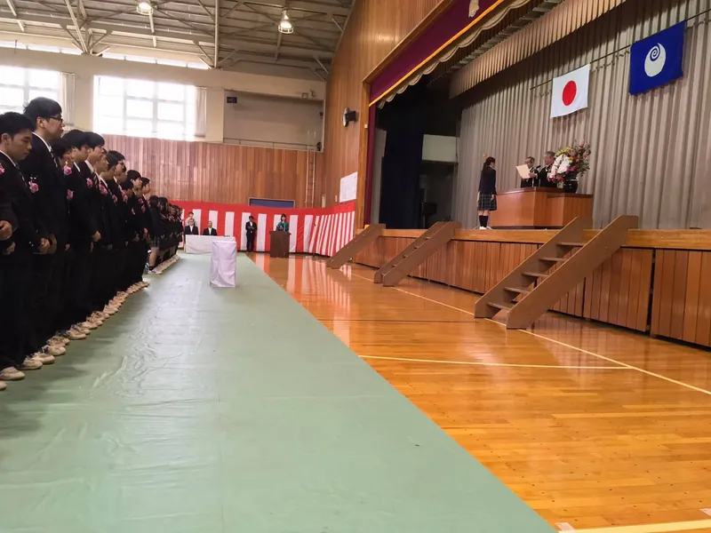 卒業証書授与式の写真 1