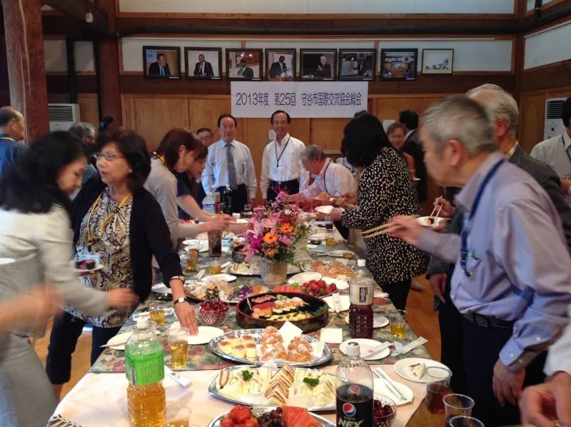 総会後の懇親会 私の隣は土浦市の竹内さん