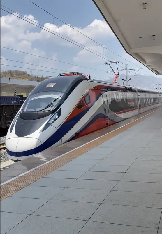 「中国ラオス鉄道」に乗ってみたの写真 1