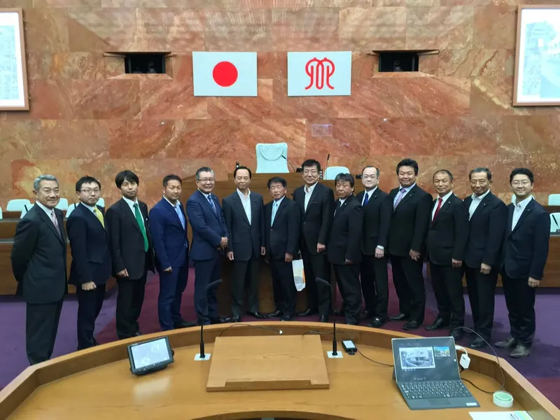 神奈川県議会を視察の写真 2