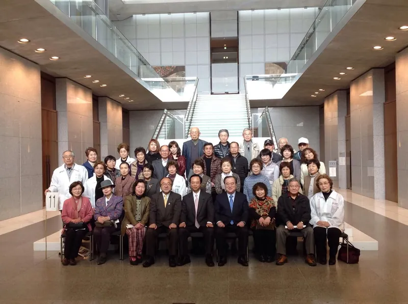 500人の応援団に感謝していますの写真 1