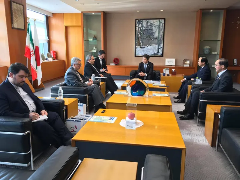 ラフマー二駐日イラン・イスラム共和国特命全権大使と
