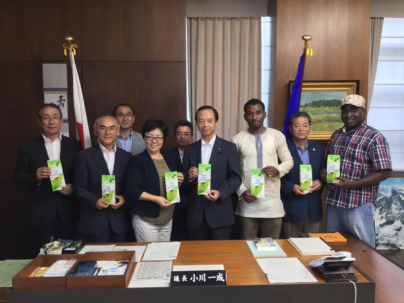 ニジェール共和国に「さしま茶」を輸出の写真 3