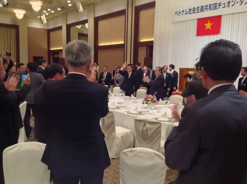 中央がサン国家主席