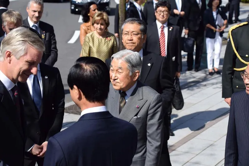 ベルギー国王王妃両陛下の手は温かかったの写真 2