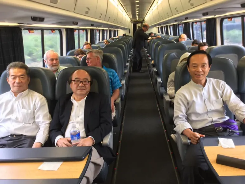 NYからワシントンに向かう列車の写真 1