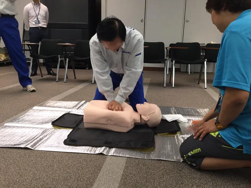 AEDと心肺蘇生法を学ぶの写真 2