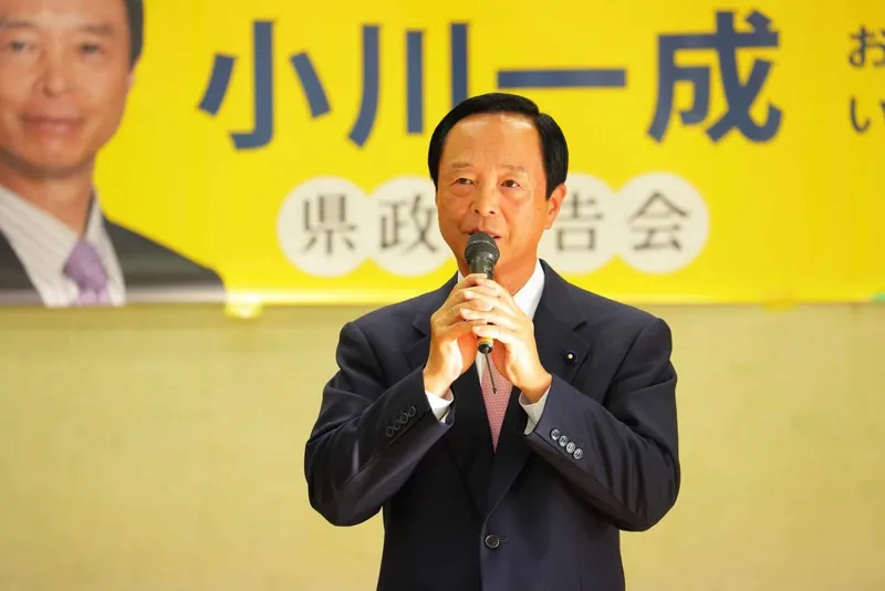 県議選に向けて「県政報告会」の写真 2