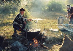 キルギス共和国 羊肉を料理 (私の朝食)