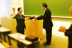 明治大学公共政策大学院の修了式